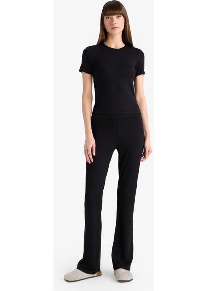 Bedene Oturan Kısa Kollu Tişört-Fall in Love Loungewear G0006AX25WN