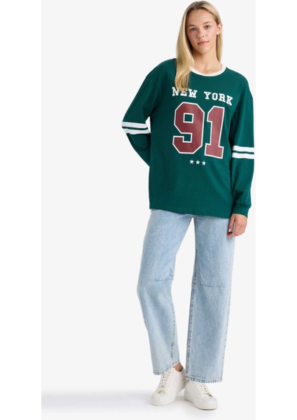 Loose Fit Bisiklet Yaka Sırt Baskılı Sweatshirt F8913AX25AU