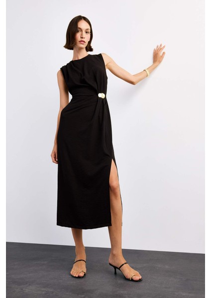 Fitted Toka Detaylı Poplin Kolsuz Yırtmaçlı Midi Elbise G0267AX25SM