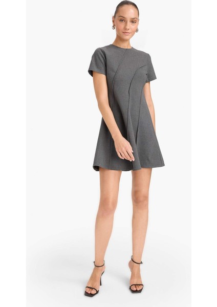 Bisiklet Yaka Kısa Kollu Mini Elbise G0195AX25AU