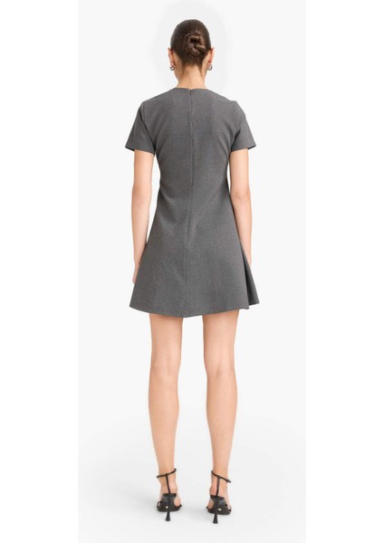 Bisiklet Yaka Kısa Kollu Mini Elbise G0195AX25AU