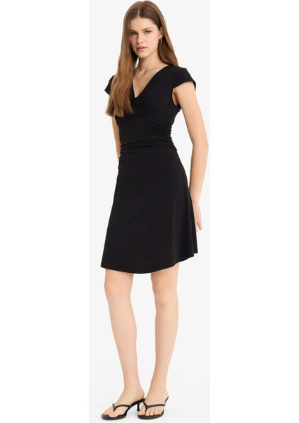 V Yaka Kısa Kollu Mini Elbise G0360AX25HS