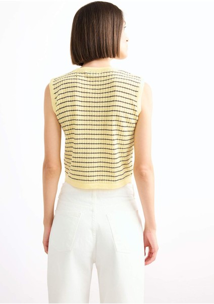 Bisiklet Yaka Çizgili Düğmeli Triko Yelek