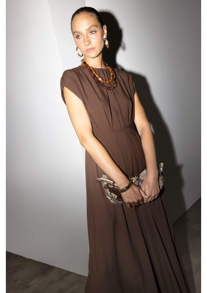 Bisiklet Yaka Keten Karışımlı Kısa Kollu Maxi Elbise G1461AX25AU