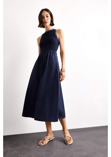 A Kesim Pamuklu Kolsuz Midi Elbise G1358AX25SM