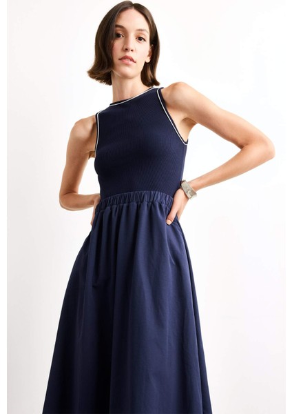 A Kesim Pamuklu Kolsuz Midi Elbise G1358AX25SM