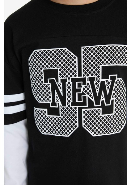 Erkek Çocuk Oversize Geniş Kalıp Bisiklet Yaka Baskılı Uzun Kollu Tişört G1687A825AU