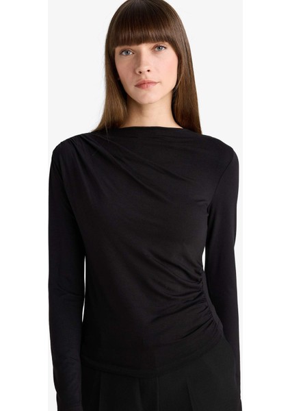 Slim Fit Dar Kesim Kayık Yaka Uzun Kollu Bluz D5300AX25AU