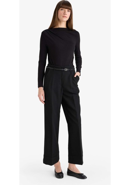 Slim Fit Dar Kesim Kayık Yaka Uzun Kollu Bluz D5300AX25AU