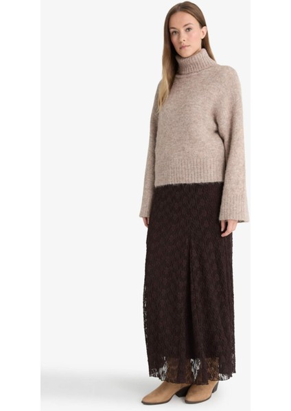 A Kesim Dantel Maxi Etek