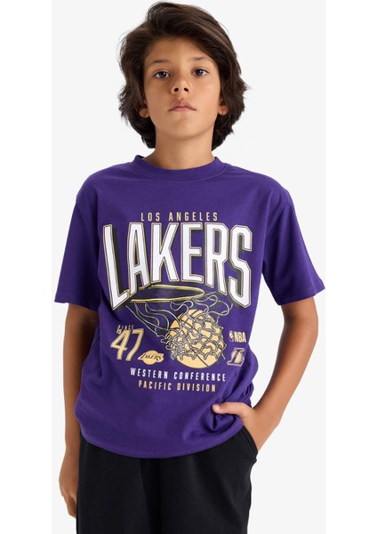 Erkek Çocuk NBA Los Angeles Lakers Sırt Baskılı Kısa Kollu Tişört D9544A825AU