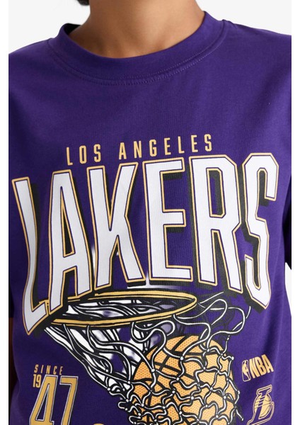 Erkek Çocuk NBA Los Angeles Lakers Sırt Baskılı Kısa Kollu Tişört D9544A825AU