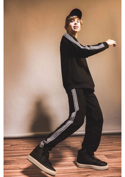 Erkek Çocuk Beli Lastikli Düz Paça Eşofman Altı G1787A825AU