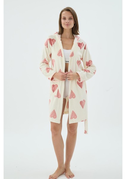Kadın Kalp Desenli Kuşaklı Polar Krem Kısa Sabahlık C7T8N271 fiyatları
