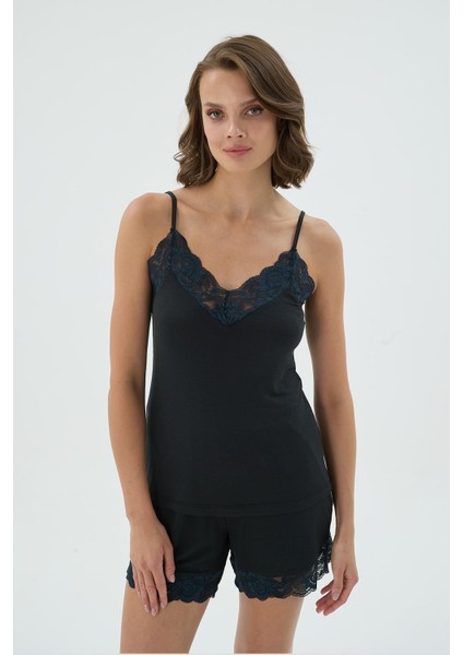 Kadın Dantel Detaylı Askılı Şortlu Siyah Pijama Takımı C2T8N271 fiyatları