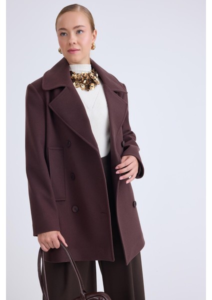 Düğmeli Büyük Cepli Kısa Kaşe Kaban fiyatları