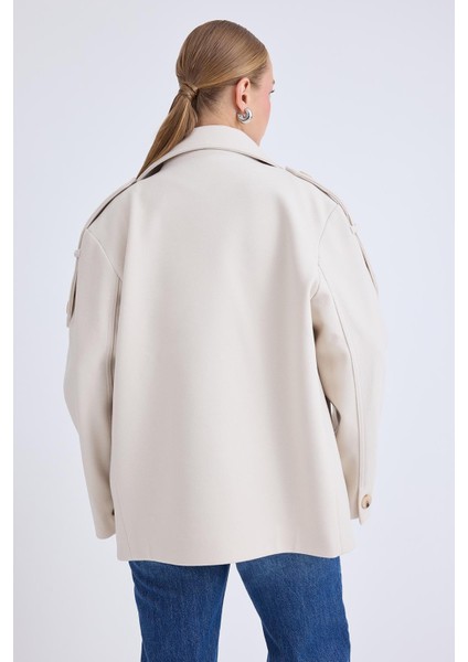 Apolet Detaylı Kısa Kaşe Kaban fırsatları