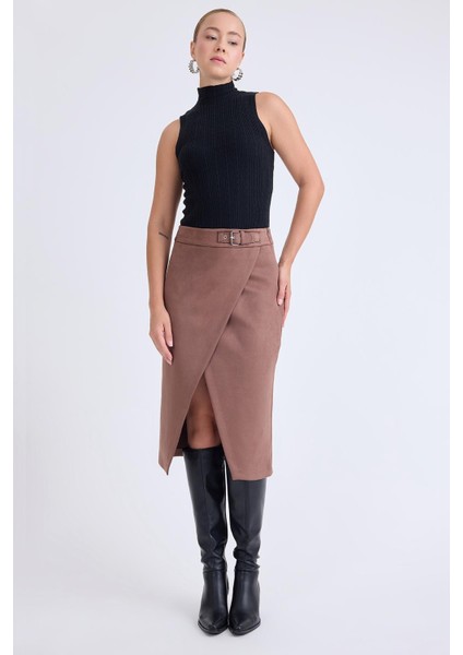 Önü Tokalı Midi Süet Etek indirimleri