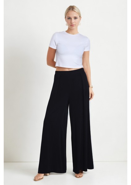 Pile Detaylı Geniş Paça Pantolon