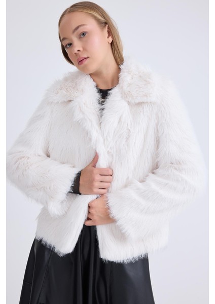 Kısa Peluş Ceket