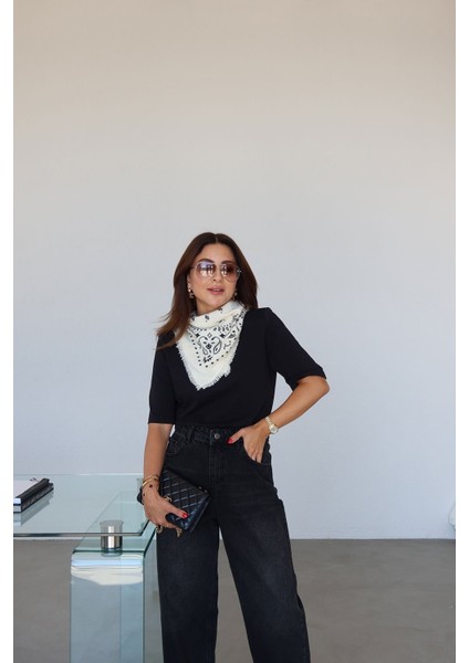 Omuzu Vatkalı Basic Tişört