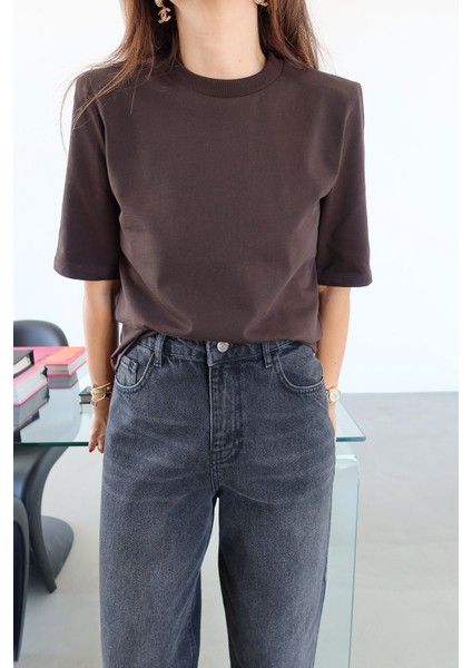 Omuzu Vatkalı Basic Tişört fırsatları