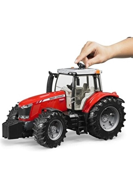 Massey Ferguson 7624 Kumandasız 1:16 Ölçekli Traktör Modeli 34.5 x 17.5 x 19.8 cm Avrupa Menşeli