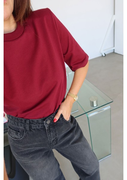 Omuzu Vatkalı Basic Tişört fiyatları