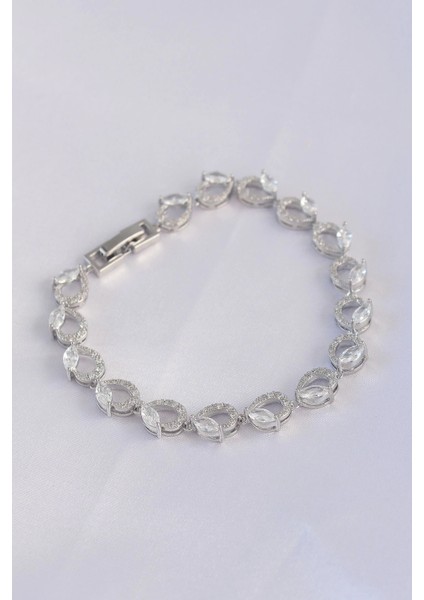 Bfs Vip Seri Pirinç Zirkon Taşlı Gümüş Renk Arpa Model Bileklik