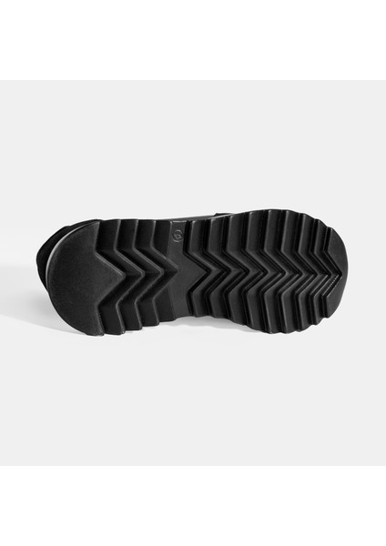 Kadın Siyah Bağcıklı Deri Spor Ayakkabı fırsatları