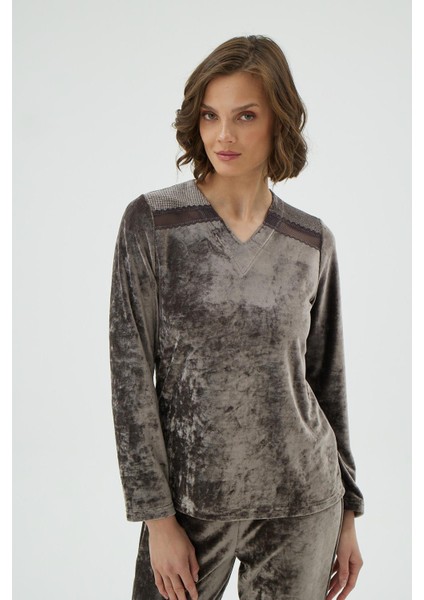 Kadın Kadife Dantel Detaylı Uzun Kollu Kahve Pijama Takımı C2T0N171 modelleri