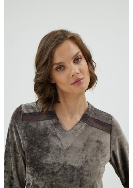 Kadın Kadife Dantel Detaylı Uzun Kollu Kahve Pijama Takımı C2T0N171 fırsatları