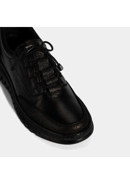 Kadın Siyah Bağcıklı Desacomfort Deri Ayakkabı