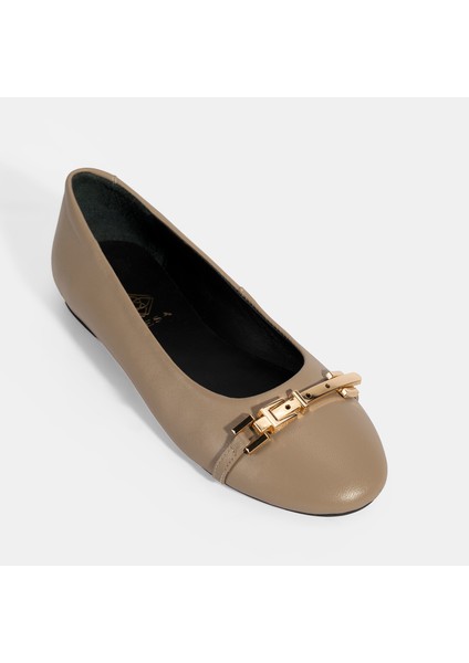 Kadın Kahve Metal Toka Aksesuarlı Deri Babet indirimleri