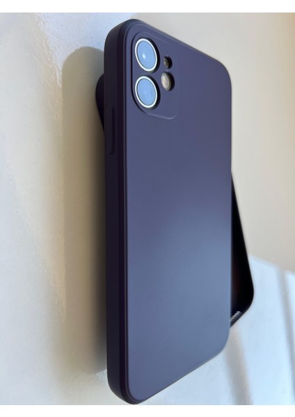 İphone 11 İle Uyumlu Köşeli Kalıp ( 12 GÖRÜNÜMLÜ) Lansman İçi Kadife Esnek Silikon Kılıf fiyatları