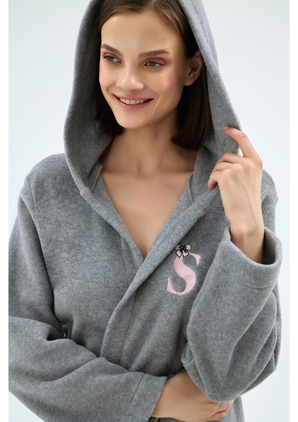 Kadın Kapüşonlu Kuşaklı Polar Gri Sabahlık C4T9N071 fiyatları