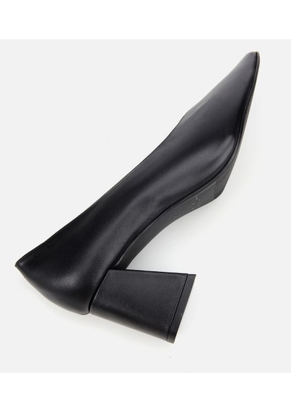 01AYH312560A100 KADIN Deri Siyah Kalın Topuklu Ayakkabı