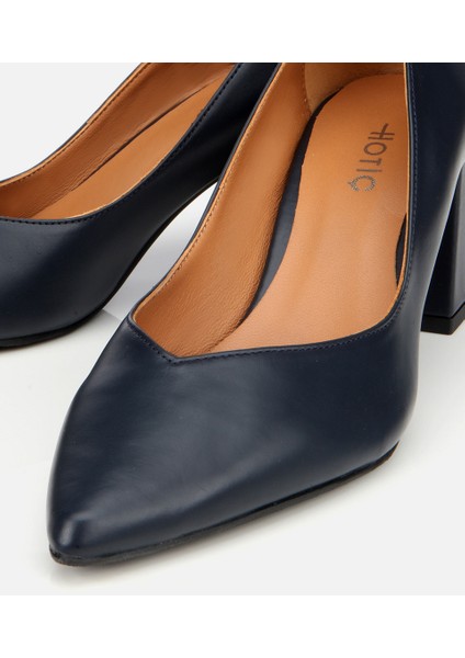 01AYH312470A680 KADIN Deri Lacivert Kalın Topuklu Ayakkabı