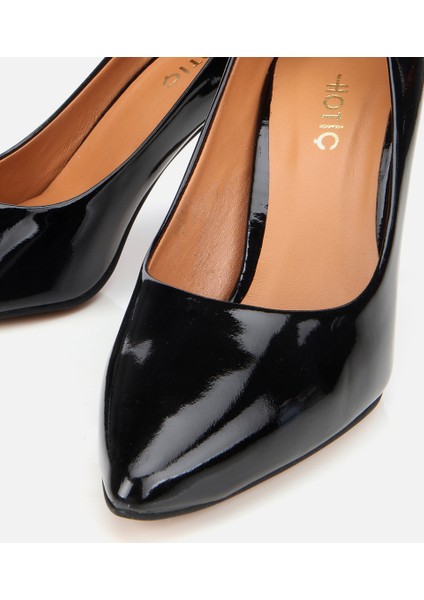 01AYH312550A100 KADIN Rugan Deri Siyah Stiletto