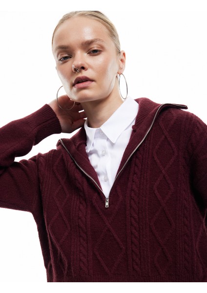 Yarım Fermuarlı Yaka Uzun Kollu Saç Örgü Dokulu Triko Kazak modelleri