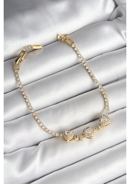 Bfs Pirinç Sıralı Kalp Figürlü Zirkon Taşlı Gold Renk Kadın Bileklik