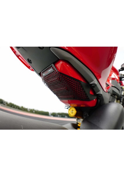 Evotech Ducati Panigale V4 S Yakıt Deposu Kapağı Koruyucusu (2025+) fırsatları