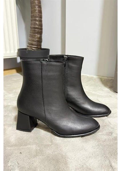 Kadın Marta Siyah Kalın Topuklu Yumurta Burun Fermuarlı Bot