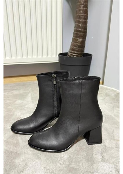 Kadın Marta Siyah Kalın Topuklu Yumurta Burun Fermuarlı Bot modelleri