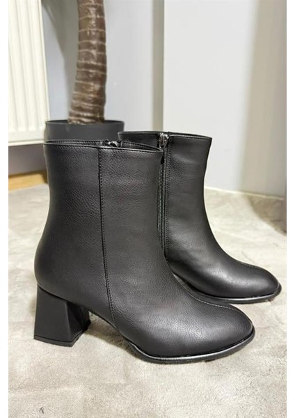 Kadın Marta Siyah Kalın Topuklu Yumurta Burun Fermuarlı Bot fırsatları