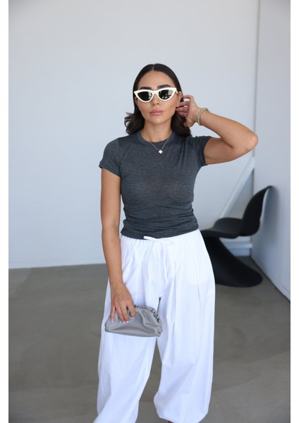 Kısa Kol Bisiklet Yaka Tişört