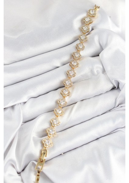 Bfs Pirinç Zirkon Taşlı Yonca Baget Model Gold Renk Vıp Seri Kadın Bileklik fiyatları