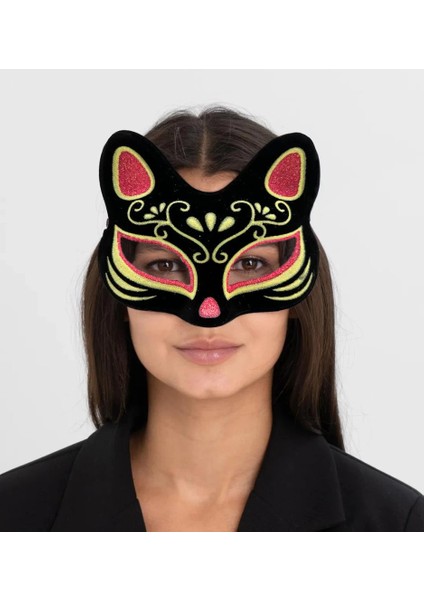 Bfs Siyah Renk Süet Kaplama Üzeri Kırmızı Sarı Simli Kedi Maskesi 17X14 cm