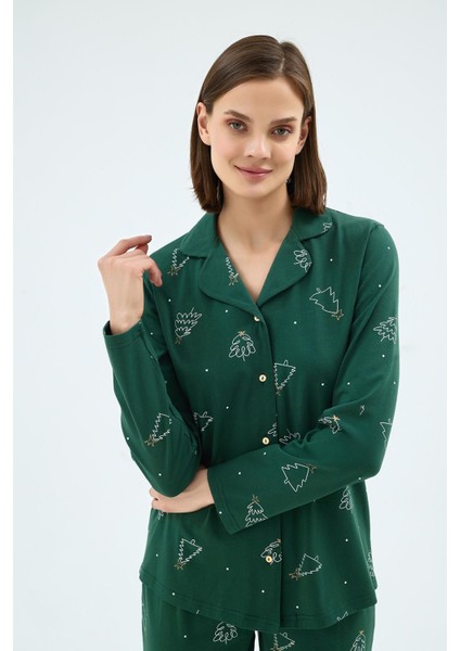 Kadın Uzun Kollu Düğmeli Yaka Çam Ağacı Desenli Yeşil Pijama Takımı C8T7N071 fiyatları