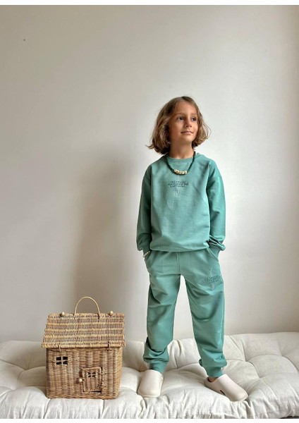 Su Yeşili Enjeksiyon Baskılı (Silikon Işleme) 2 Iplik Kumaş Erkek Çocuk Alt Üst Takım Süper Kalite